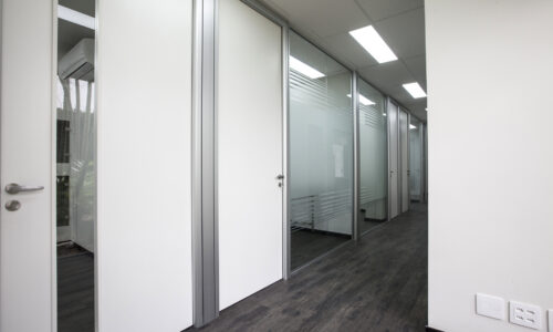 Divisória de vidro para escritório em São Paulo - Linha Glass - Frame Office (5) Divisória de vidro para escritório em São Paulo - Linha Glass - Frame Office (5)