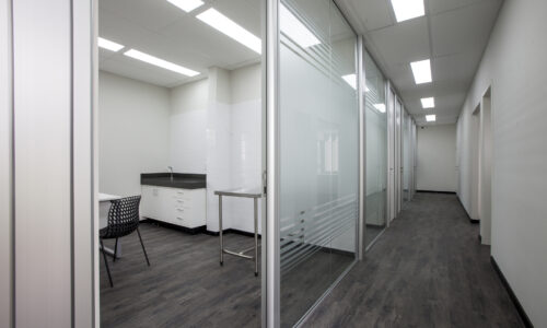 Divisória de vidro para escritório em São Paulo - Linha Glass - Frame Office (6) Divisória de vidro para escritório em São Paulo - Linha Glass - Frame Office (6)
